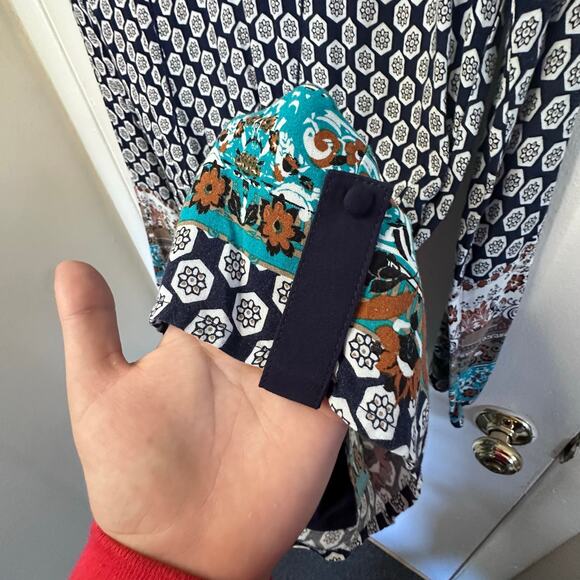 Altar’d state long sleeve all over print rayon romper size small - Picture 9 of 10